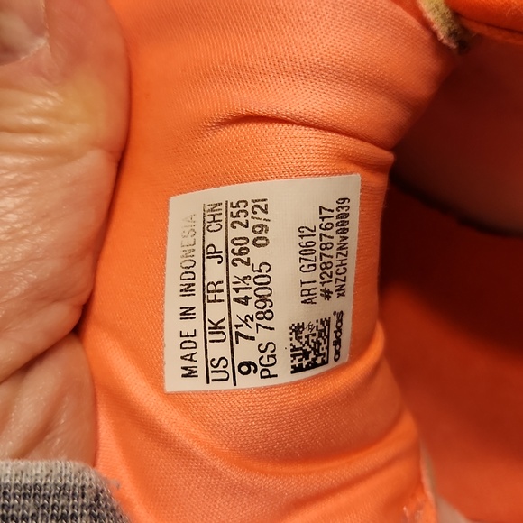 Adidas Athletic Running Shoes - Picture 8 of 10